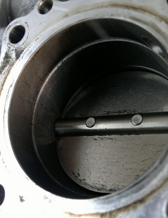 Самостоятельная очистка дроссельного узла на автомобиле Renault Megane Самостоятельная очистка дроссельного узла на автомобиле Renault Megane