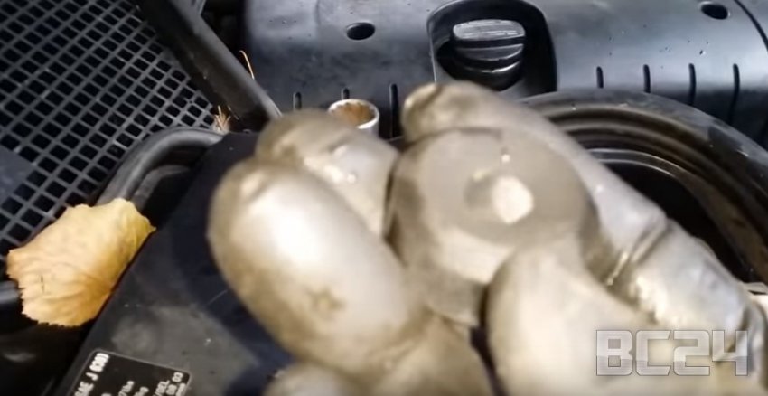 Как поменять амортизаторы своими руками - инструкции и видео