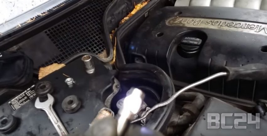 Как поменять амортизаторы своими руками - инструкции и видео