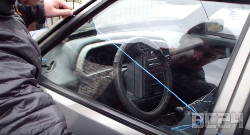 Как открыть ваз без ключа. Как открыть дверь авто без ключа