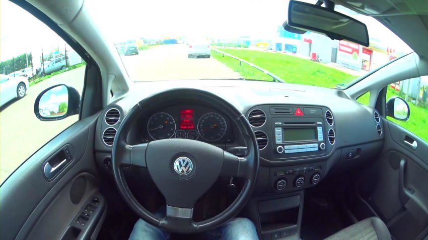 Как самостоятельно заменить радиатор на автомобиле Volkswagen Golf Plus